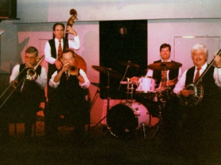 Hansen&#039;s Trad Band - Mike Guma, Ed Wise, Charlie Fardella, David Hansen, Les Muscutt 1995